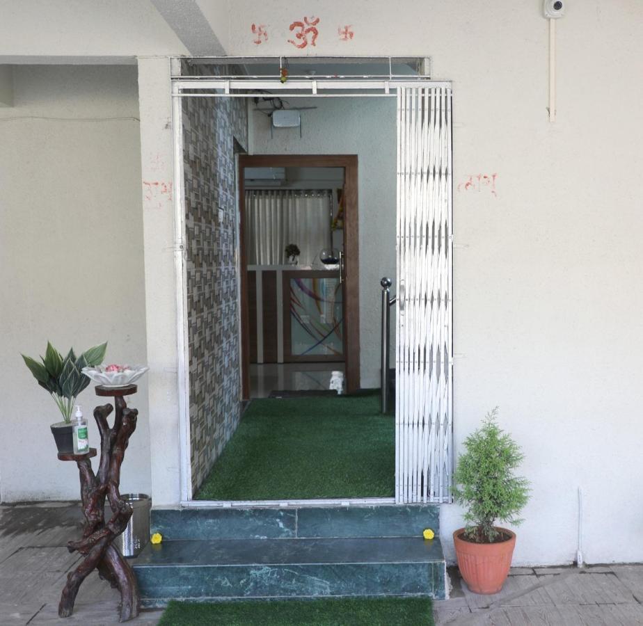 Hotel Satyam Residency Navi Mumbai Luaran gambar